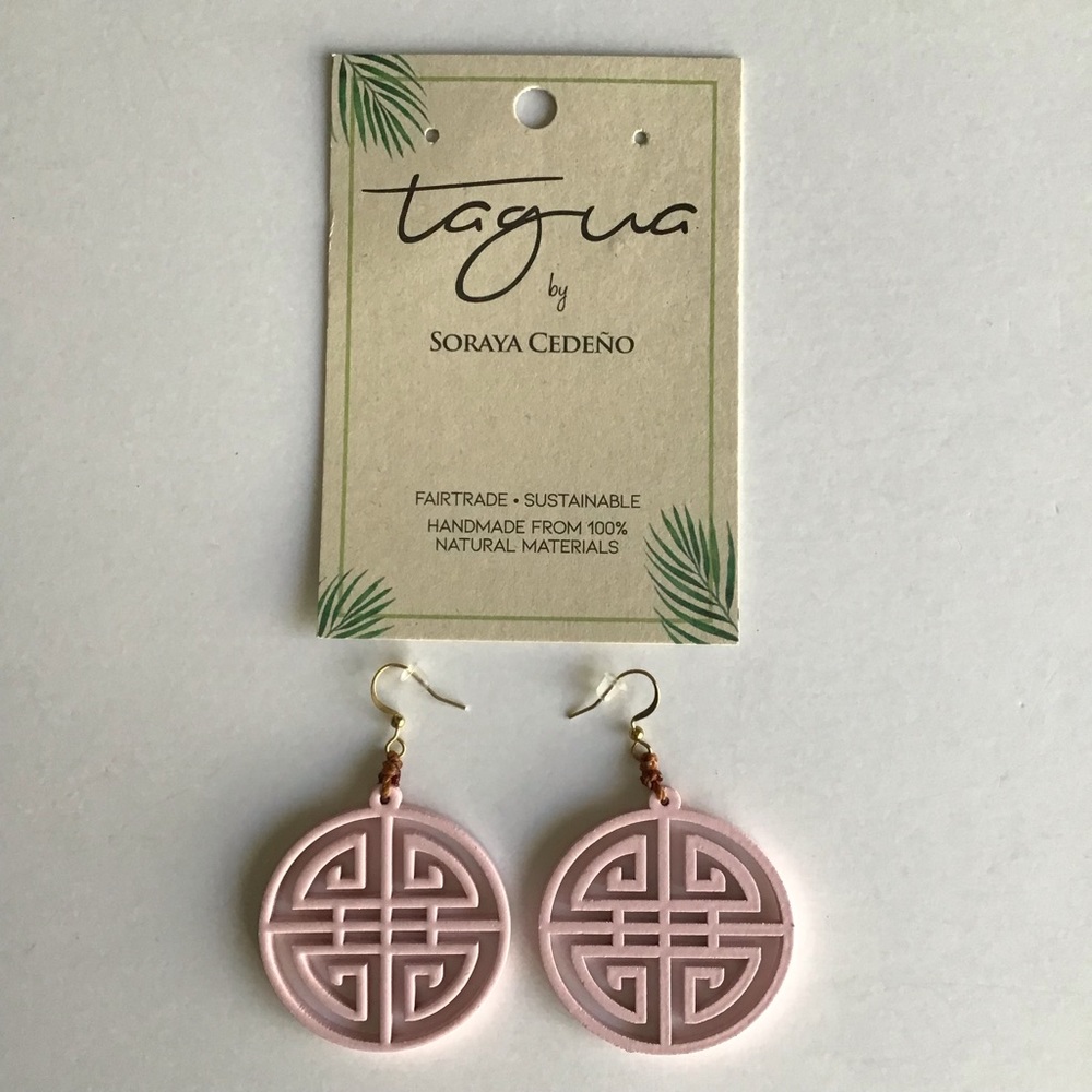 NEW Medallion Earrings Asian-Style Pink Lacquer Open Work Tagua Nut Lightweight - Picture 13 of 14